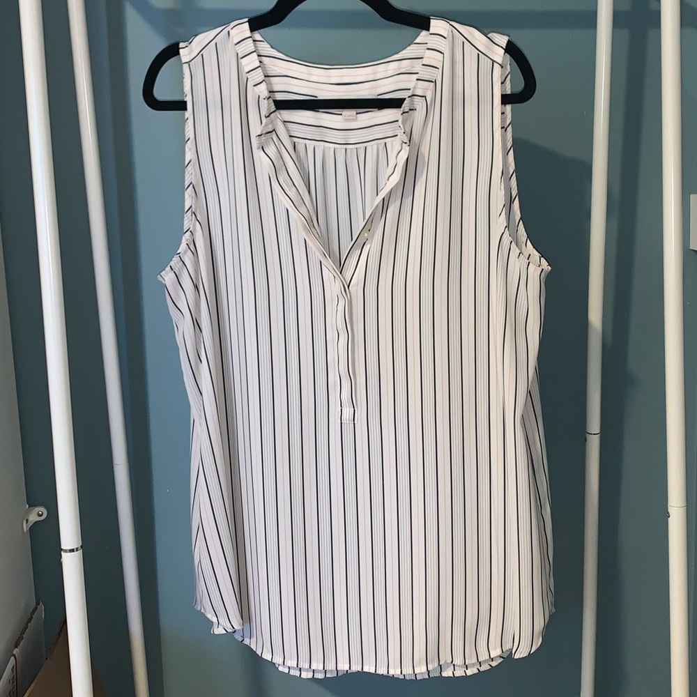 Striped Sleeveless Blouse